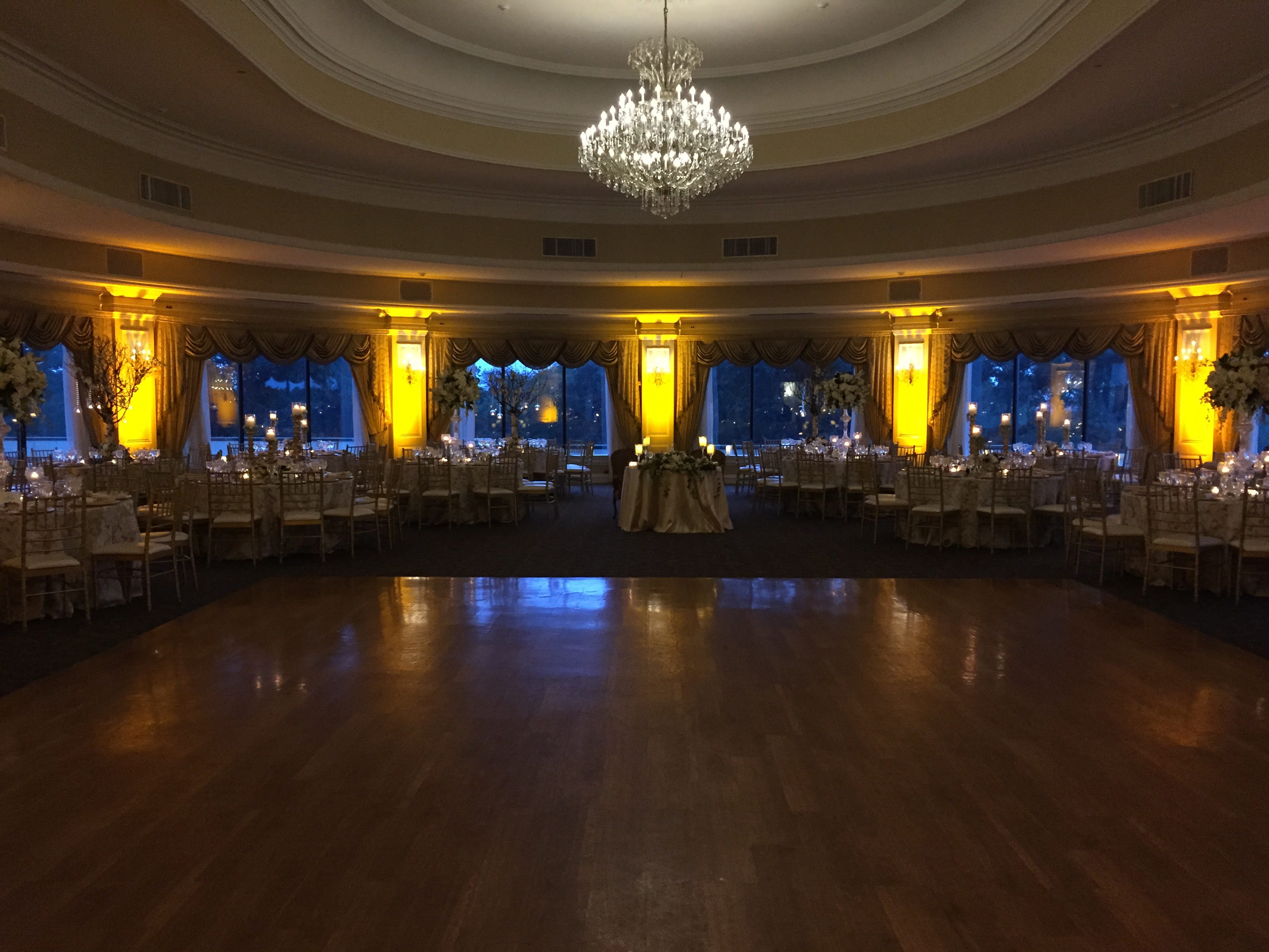 Oheka Castle event wedding uplighting