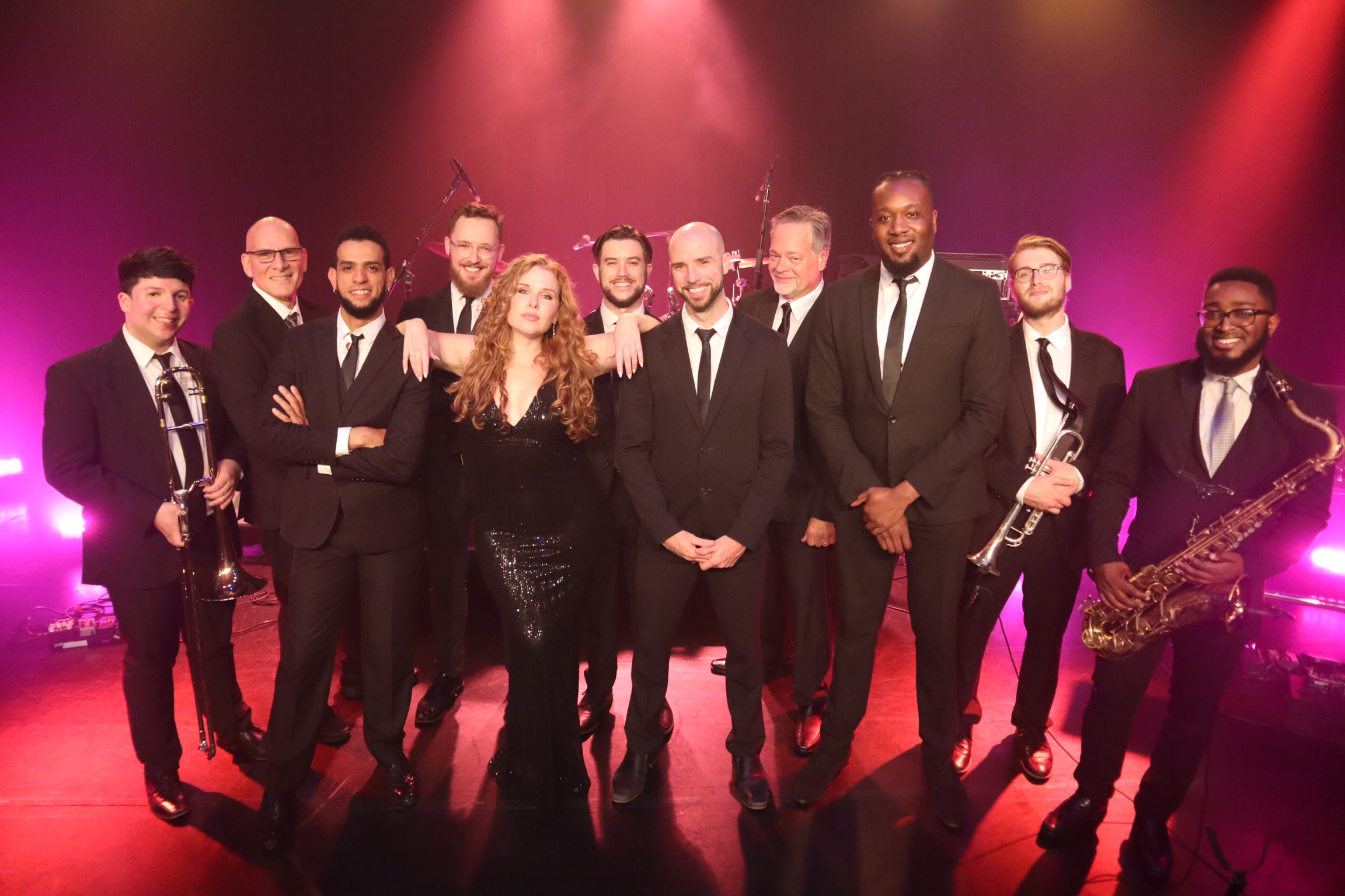 The Vibe wedding band from NY City